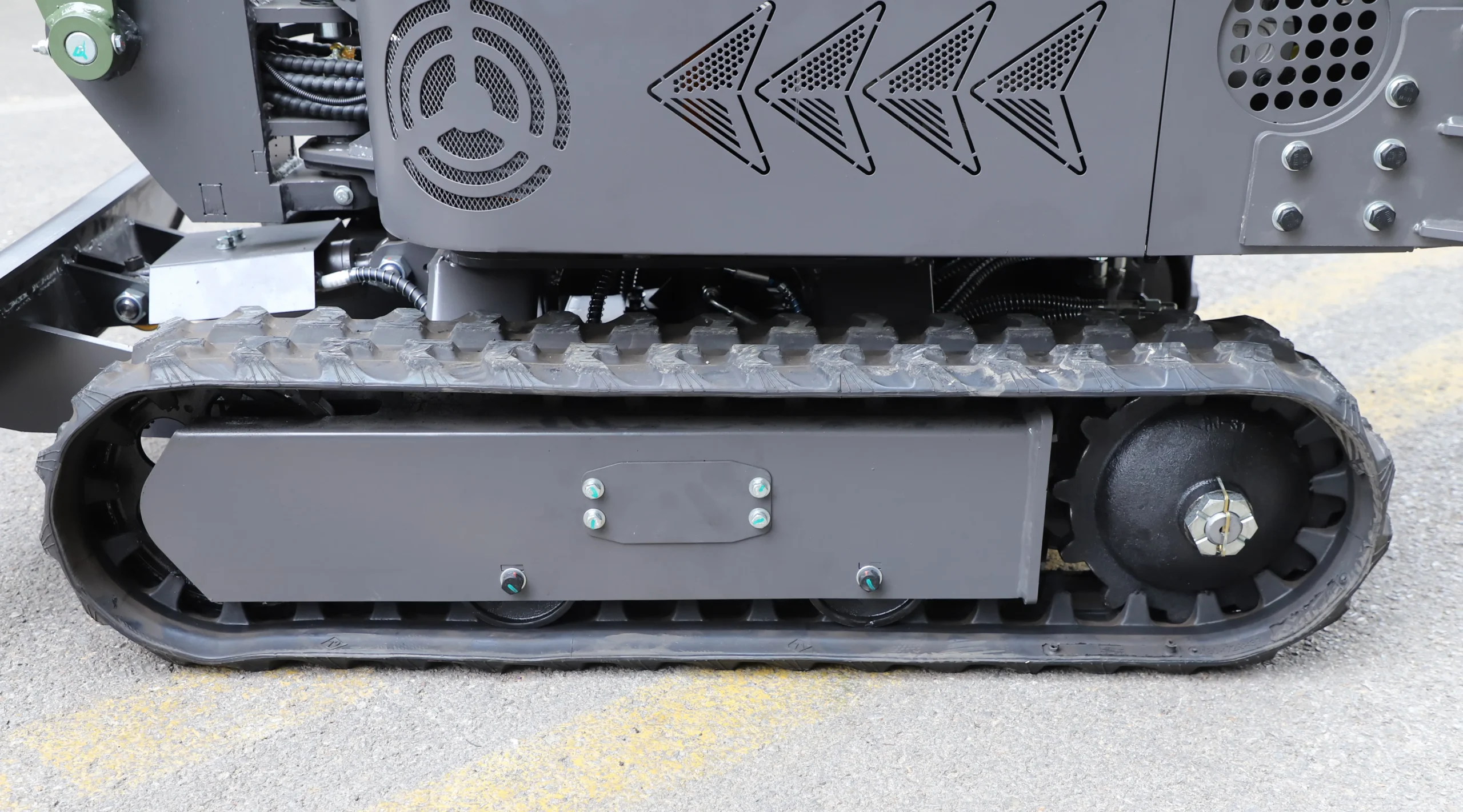 TERROR XI rubber track and rollers