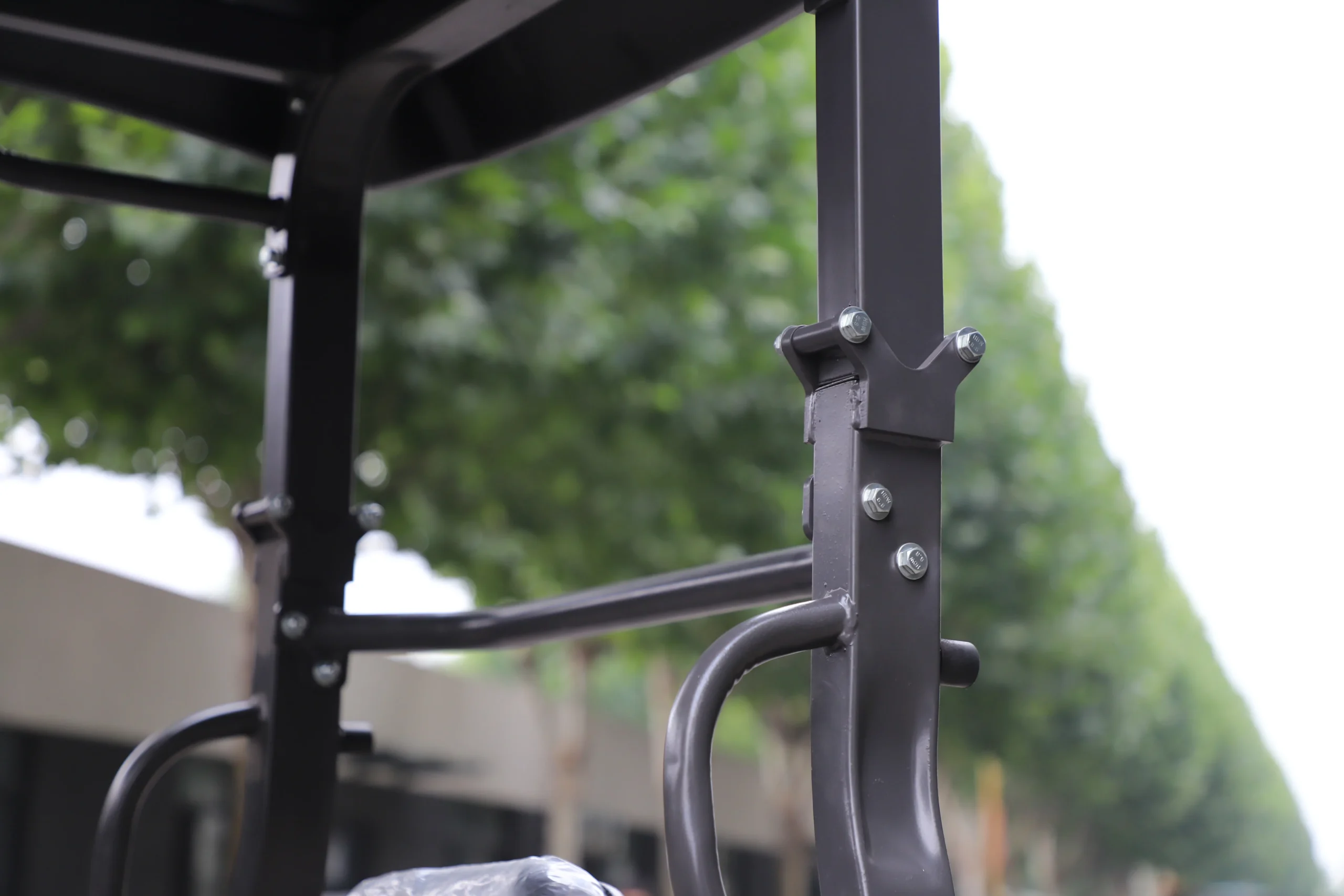 TERROR XI canopy upright and assist handle