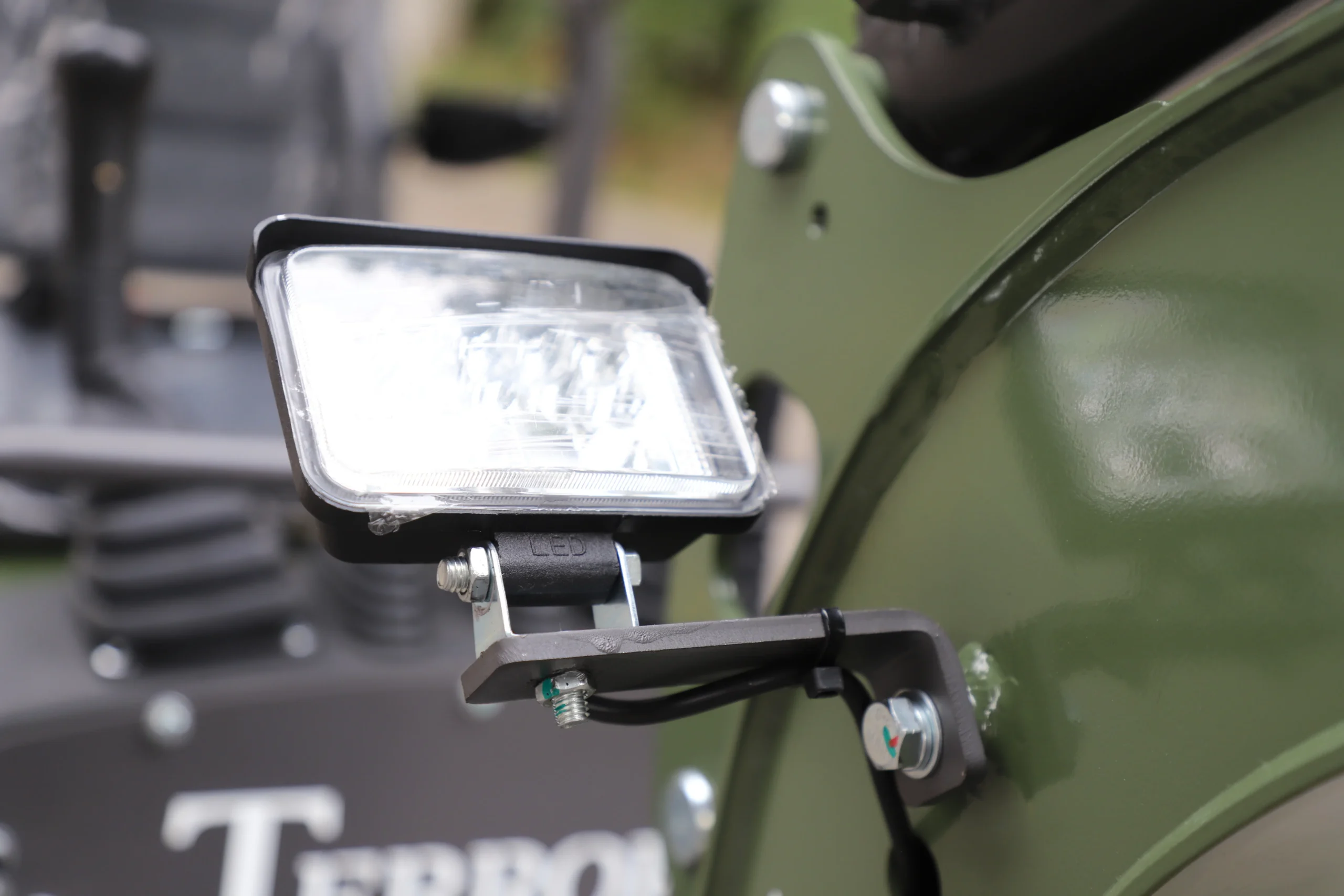 TERROR XI LED work light