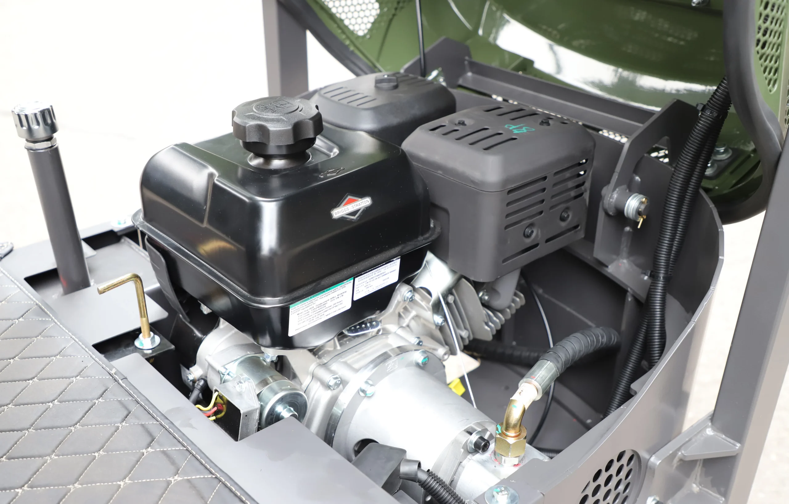 TERROR XI Briggs and Stratton engine compartment